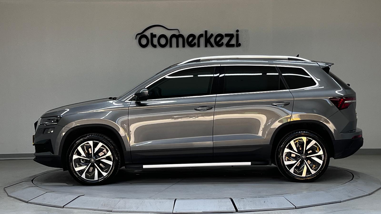 SKODA KAROQ 23